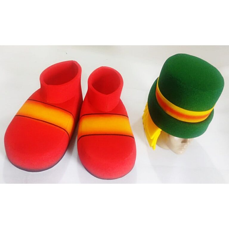 Kit Patatá Chapéu e Sapatos em espuma