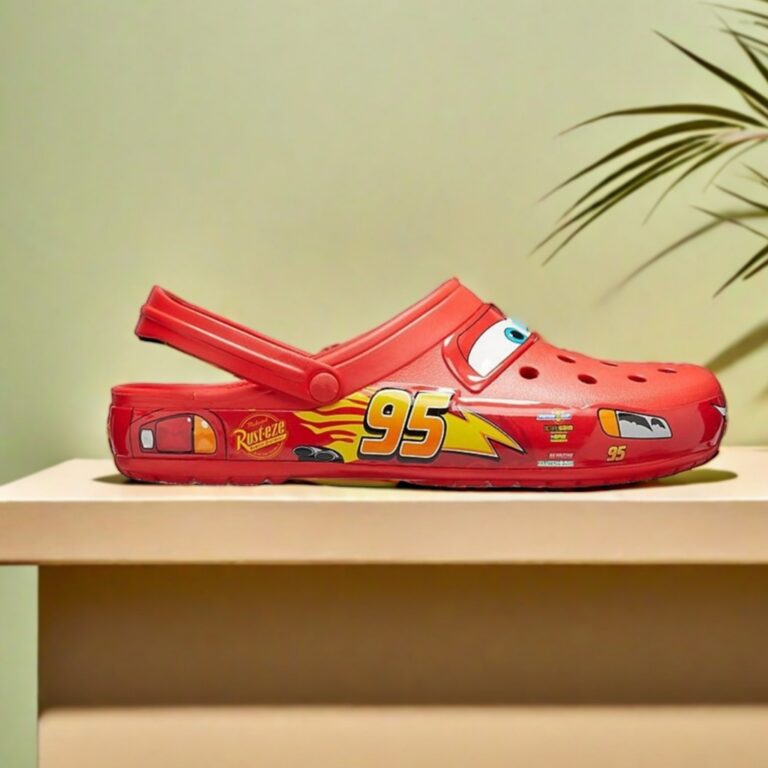 Sandália Cars McQueen Character Para Adultos-Cal�