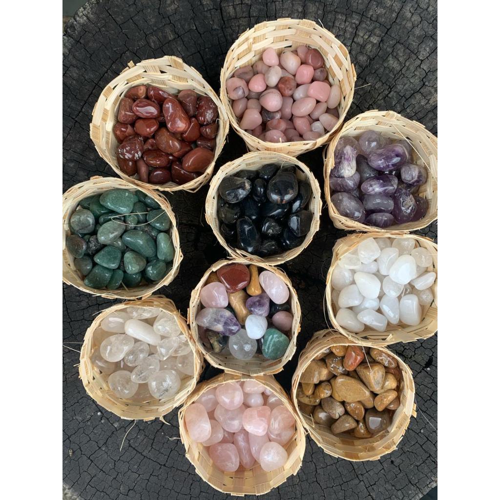 Mini Cesto Pedrinhas Roladas (2cm): Ametista, Quartzo Rosa – Verde – Leitoso, Jaspe Vermelho – Amare