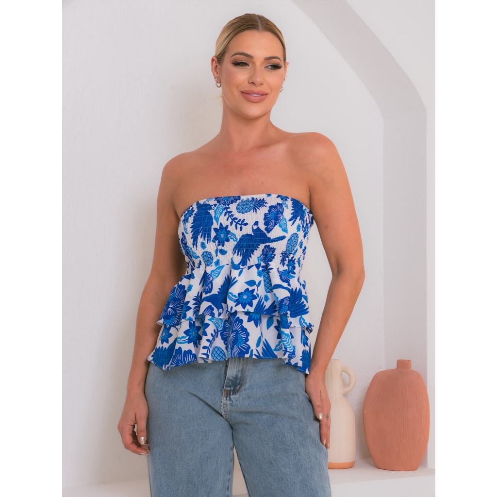 Blusa feminina de viscose sem mangas e sem alças com bainha franzida