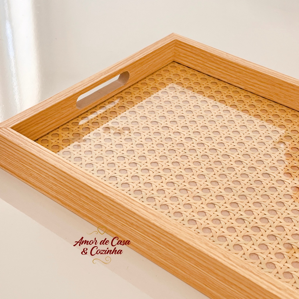 BANDEJA RETANGULAR COM PALHINHA E VIDRO 35X25CM