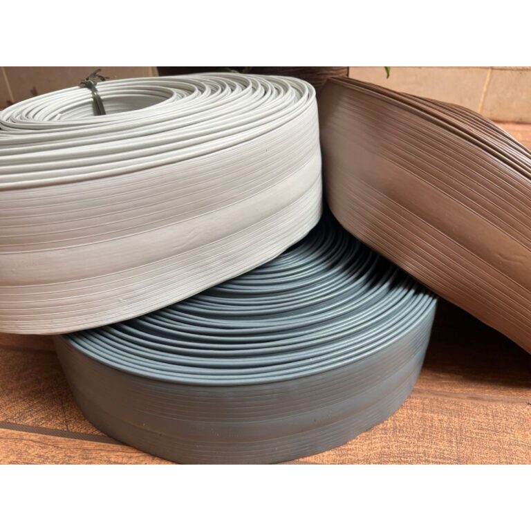 PROTETOR/FECHAMENTO PORTAO PVC -Divisor Grama 10 c