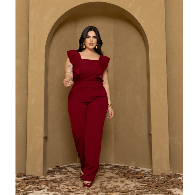 Macacão longo gg plus size com babados elegante