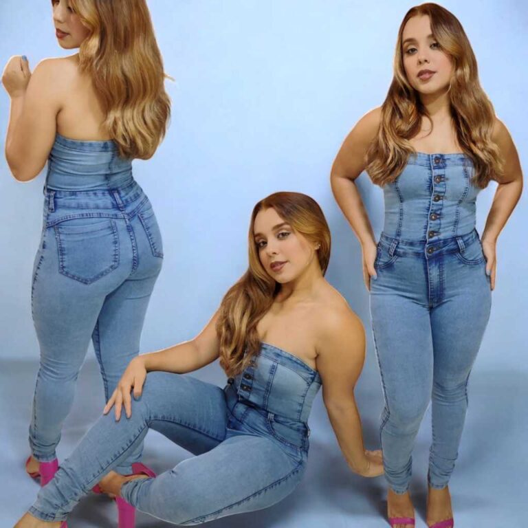 Macacão Jeans Feminino Com Elastano e Botão