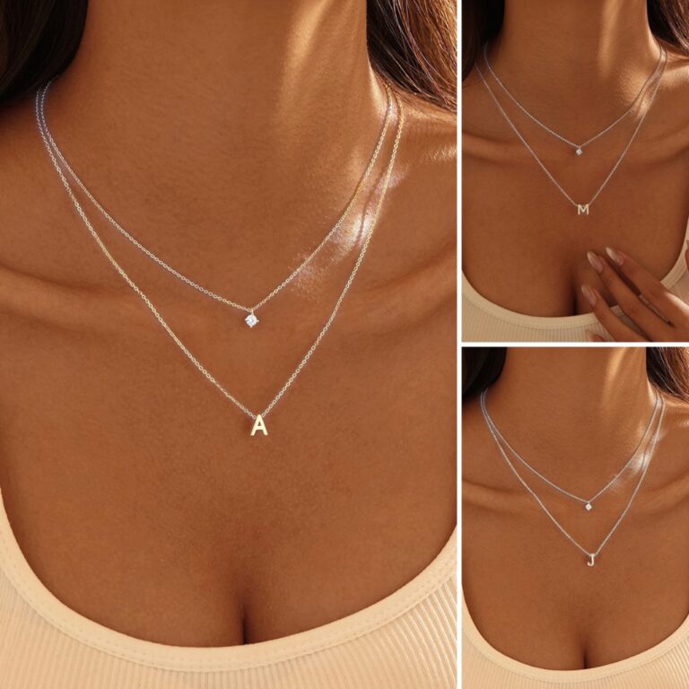 Colar duplo estiloso feminino com pingente de letr