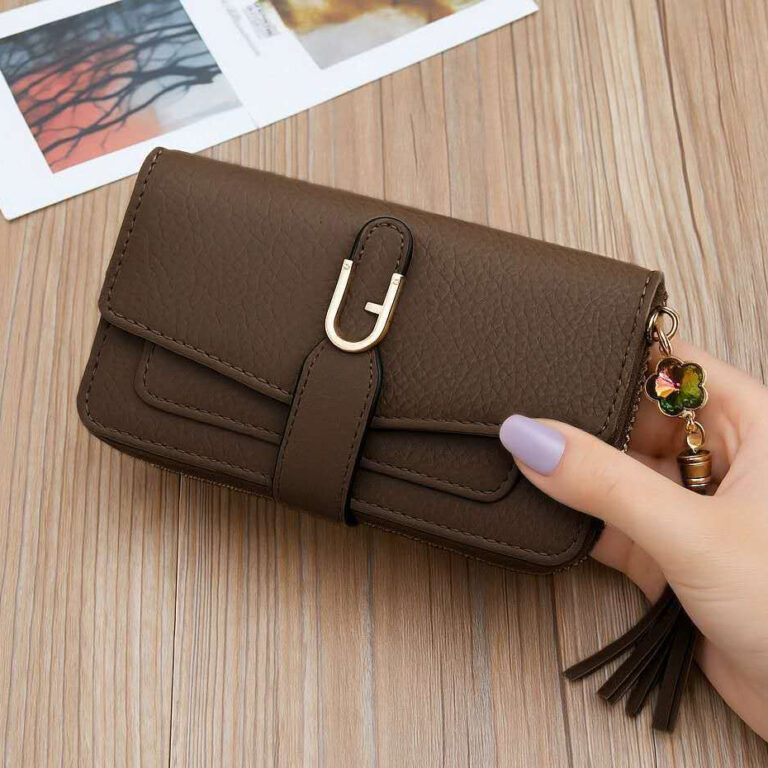 Carteira Feminina de Couro Com Design Exclusivo de