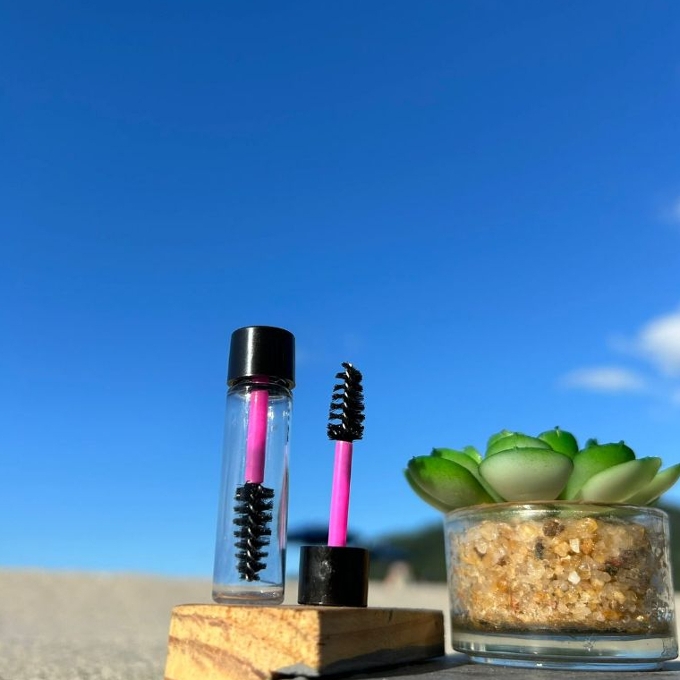 Kit 45 Mini Frasco Tubete Escovinha Sobrancelhas E