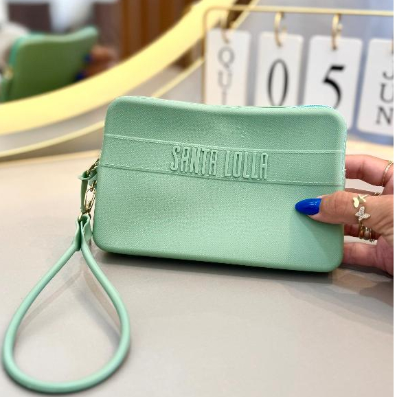 Carteira de Mão Feminina Santa Lolla emborrachada