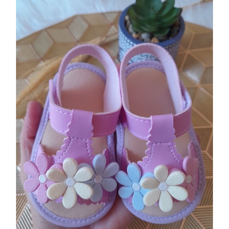 SANDÁLIA TRIO DE FLOR COLORIDAS