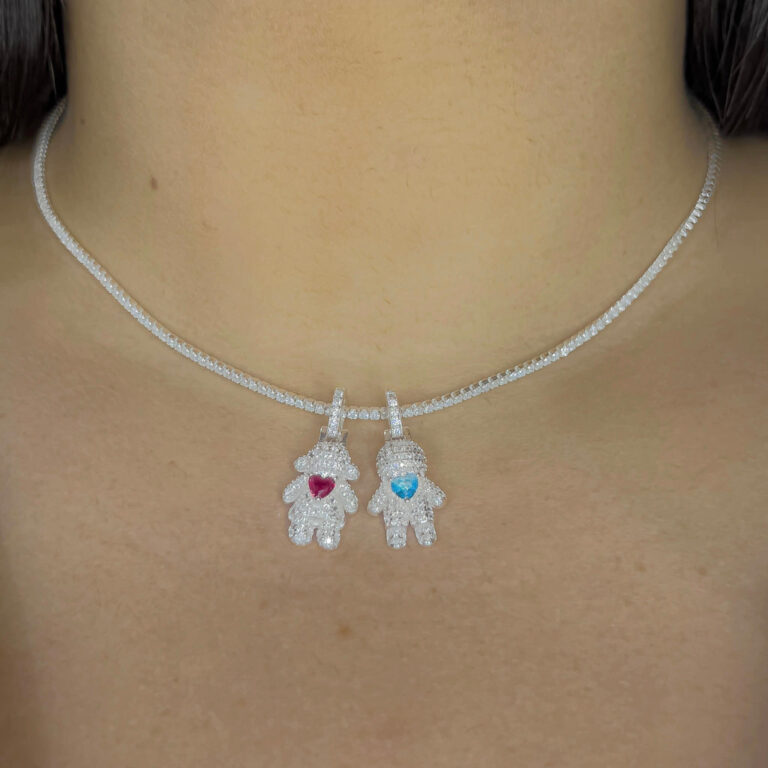 Colar Filhos Pingente Menino/Menina com Pedras Fem