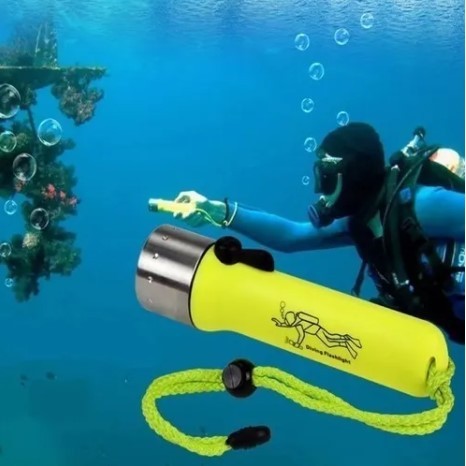Lanterna de Mergulho Profissional 5000 Lumens R