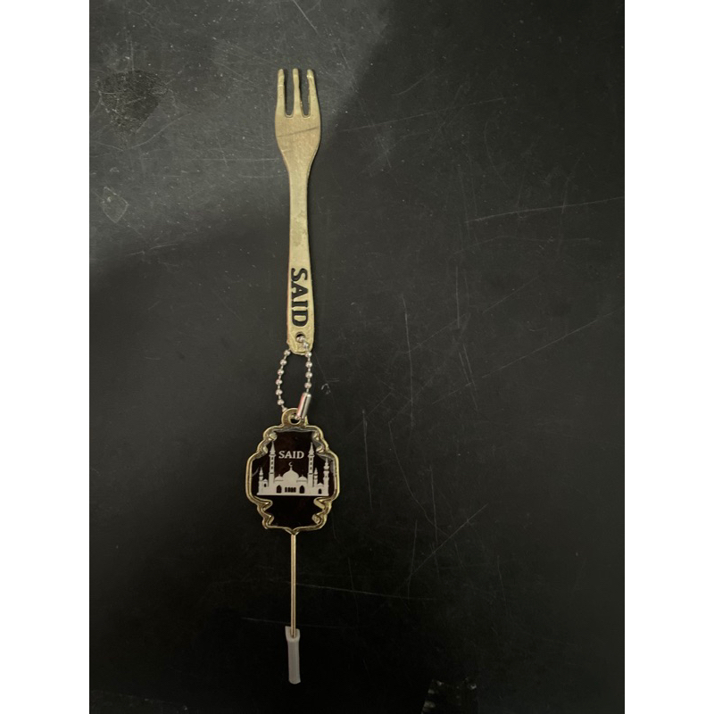 Garfinho e furador acessório