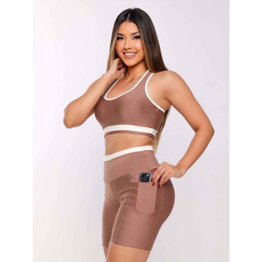 Conjunto Feminino Para Academia e Corrida Bermuda Com Bolso e Top Fitness