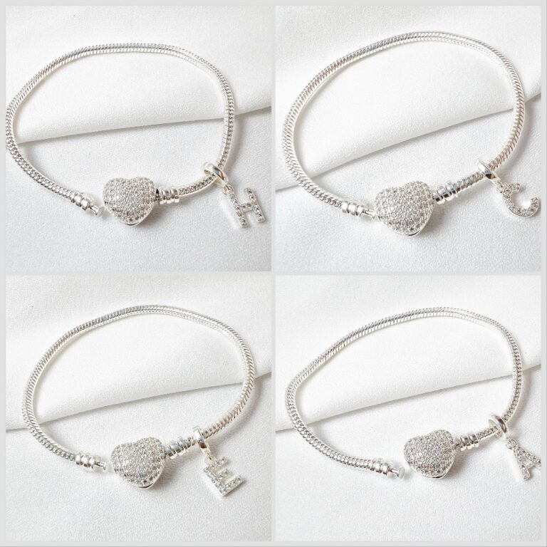 Berloque de letra de prata 925  com a pulseira