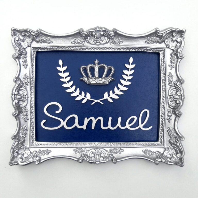 Enfeite Porta Maternidade Resina Coroa Prata Perso