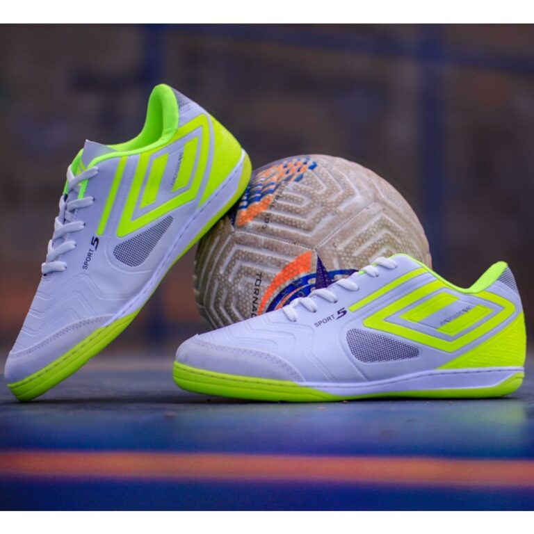 Chuteira Futsal Salão profissional + Palmilha de 