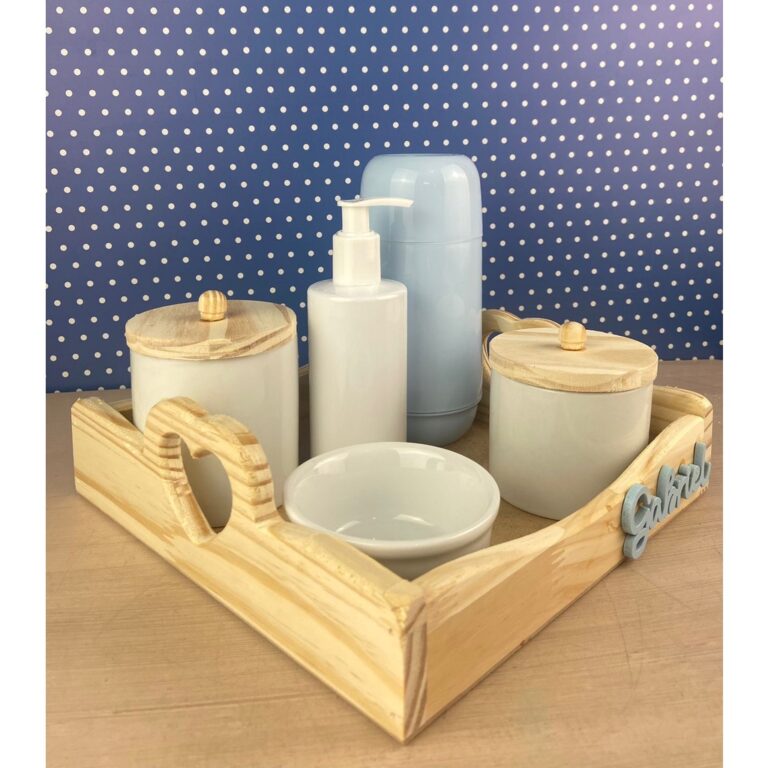 Kit Higiene Bebê Porcelana Pinus Coração Garraf
