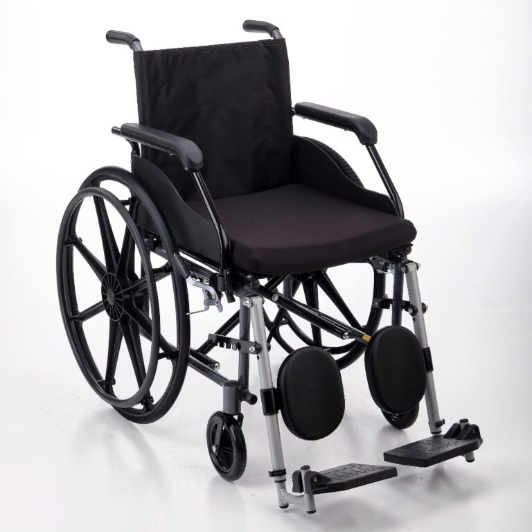 Cadeira De Rodas Prática Pneu Maciço Dobrável E