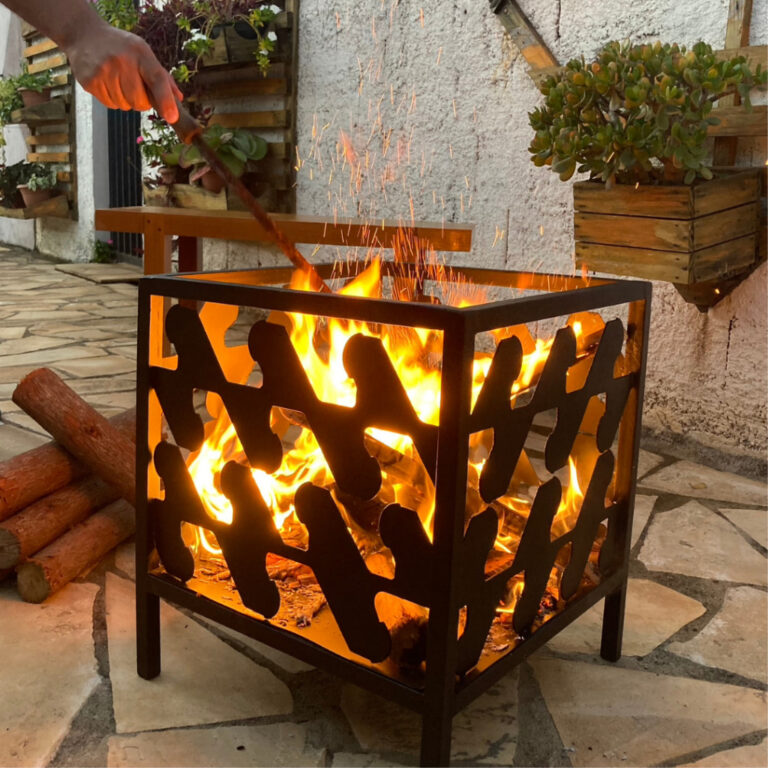 Lareira Externa A Lenha Portátil Em Aço Carbono 