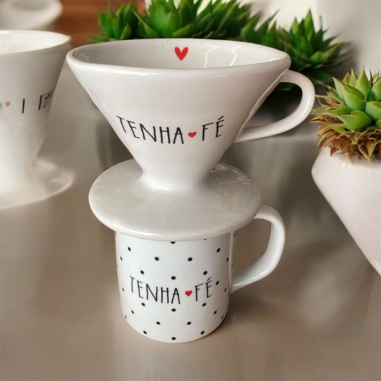 Kit Caneca 300 Ml Decorada + Coador De Porcelana F