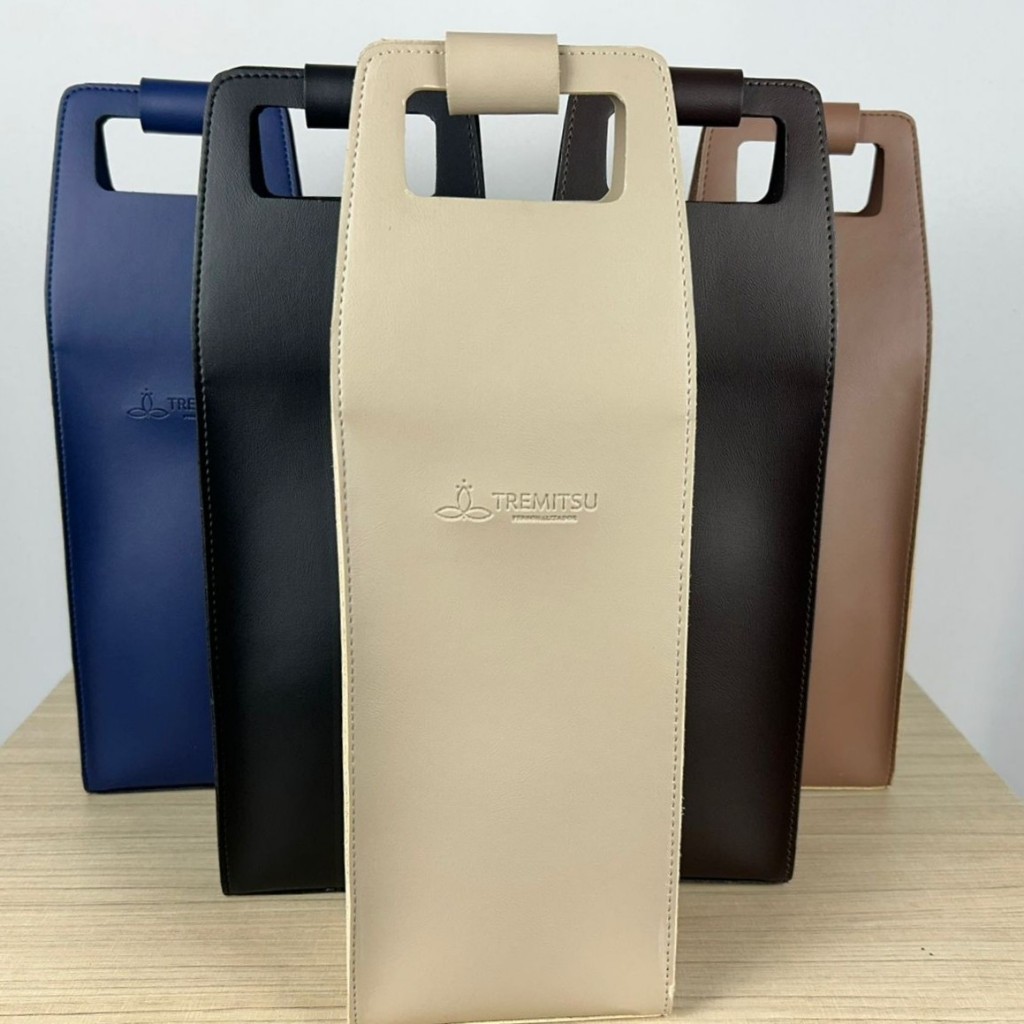 Porta Vinho para 1 Garrafa em Couro Sintético  Personalizado com Nome ou Iniciais