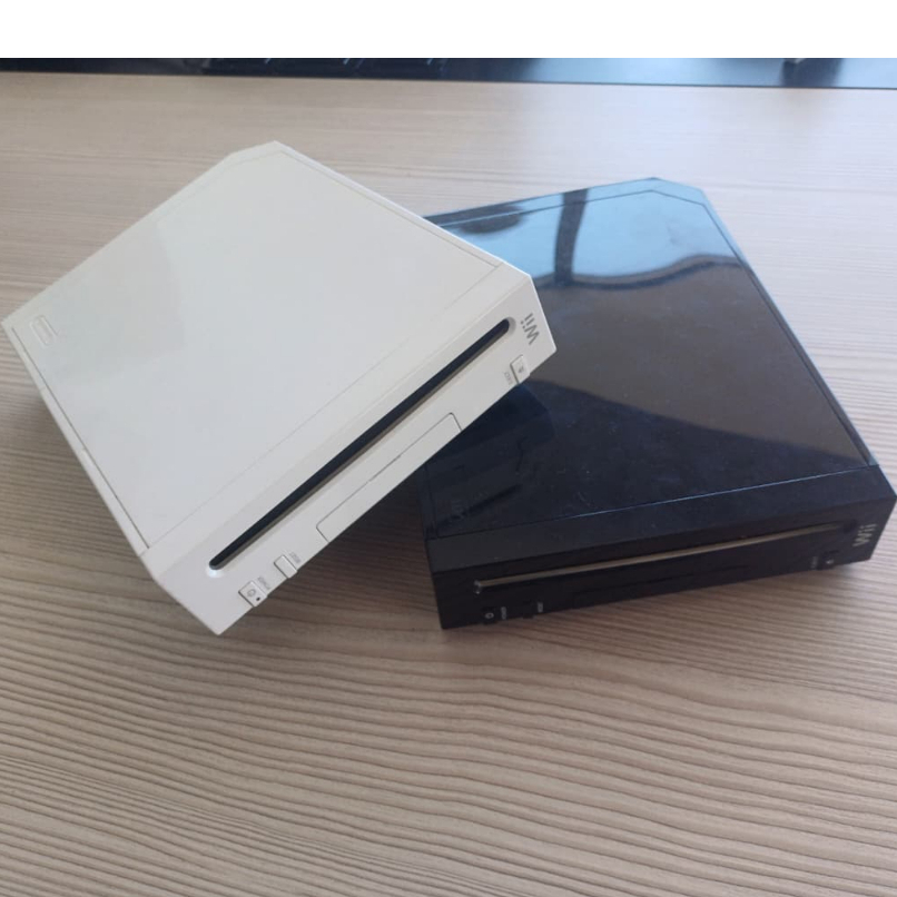 Somente Console Nintendo Wii – White ou Black