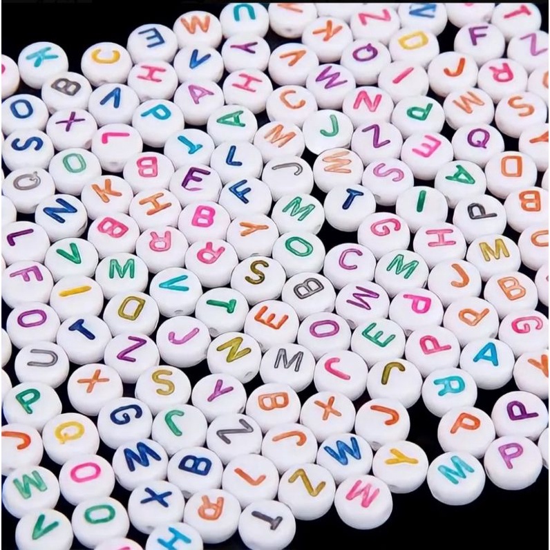 Entremeio redondo branco com letra fina colorida 7