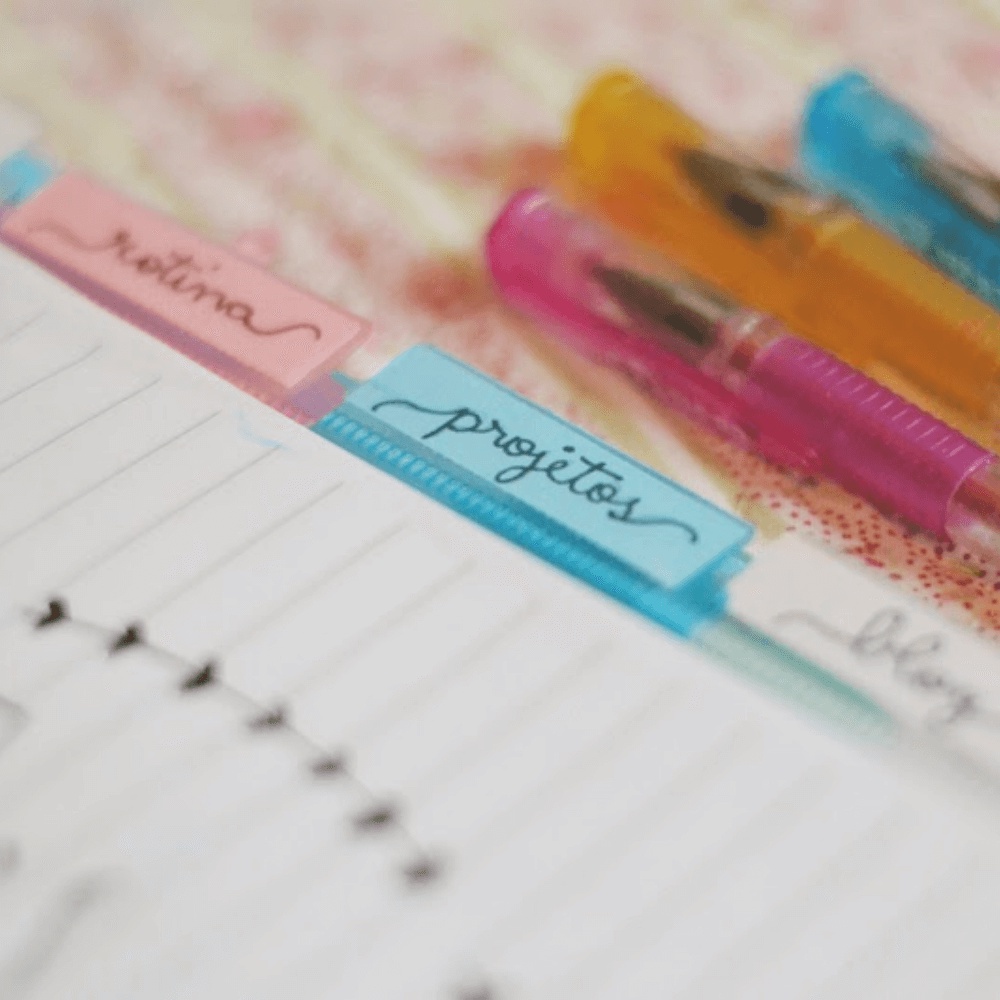 Divisória Aba Plástica Autoadesiva Colorida para