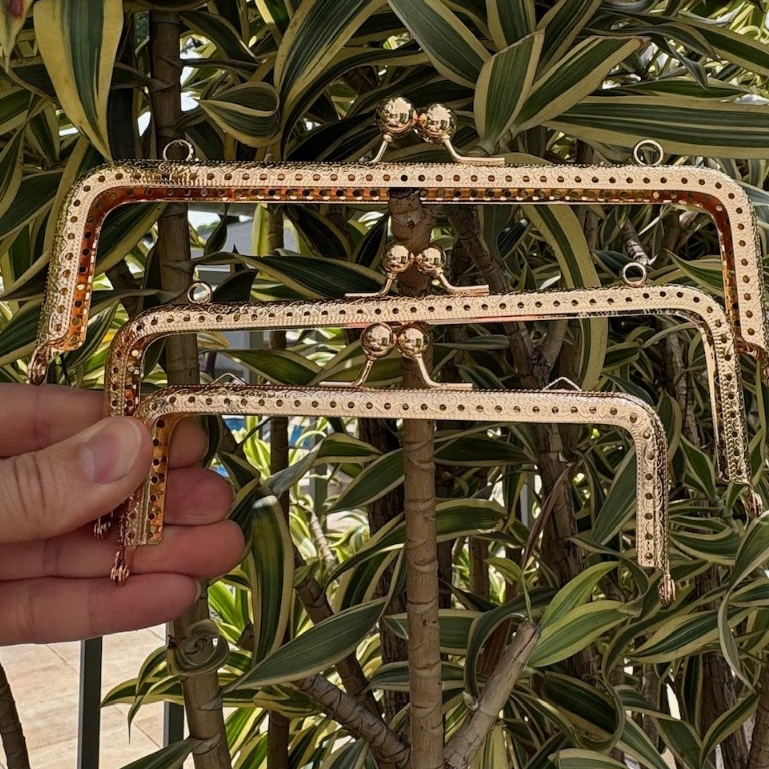 Fecho da Vovó Armação de Metal Retangular Alça