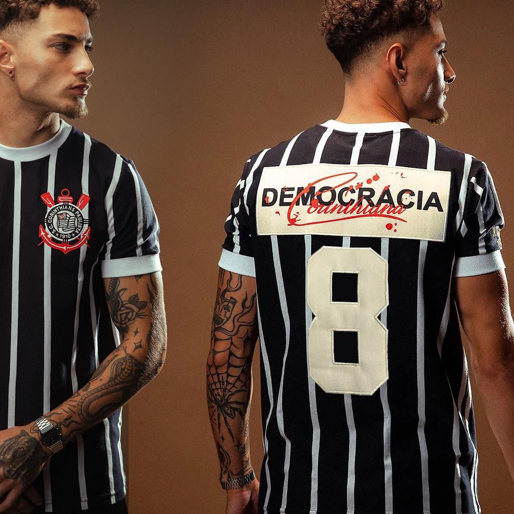 Camisa Corinthians Retrô Democracia Sócrates 198