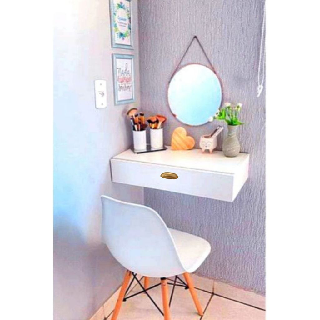 Penteadeira com Gaveta Suspensa Montada Aparador M