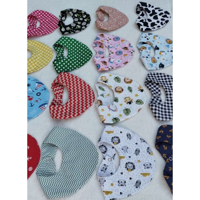 Babador ou Laço ou Luva ou Babete ou Sapatinho ou