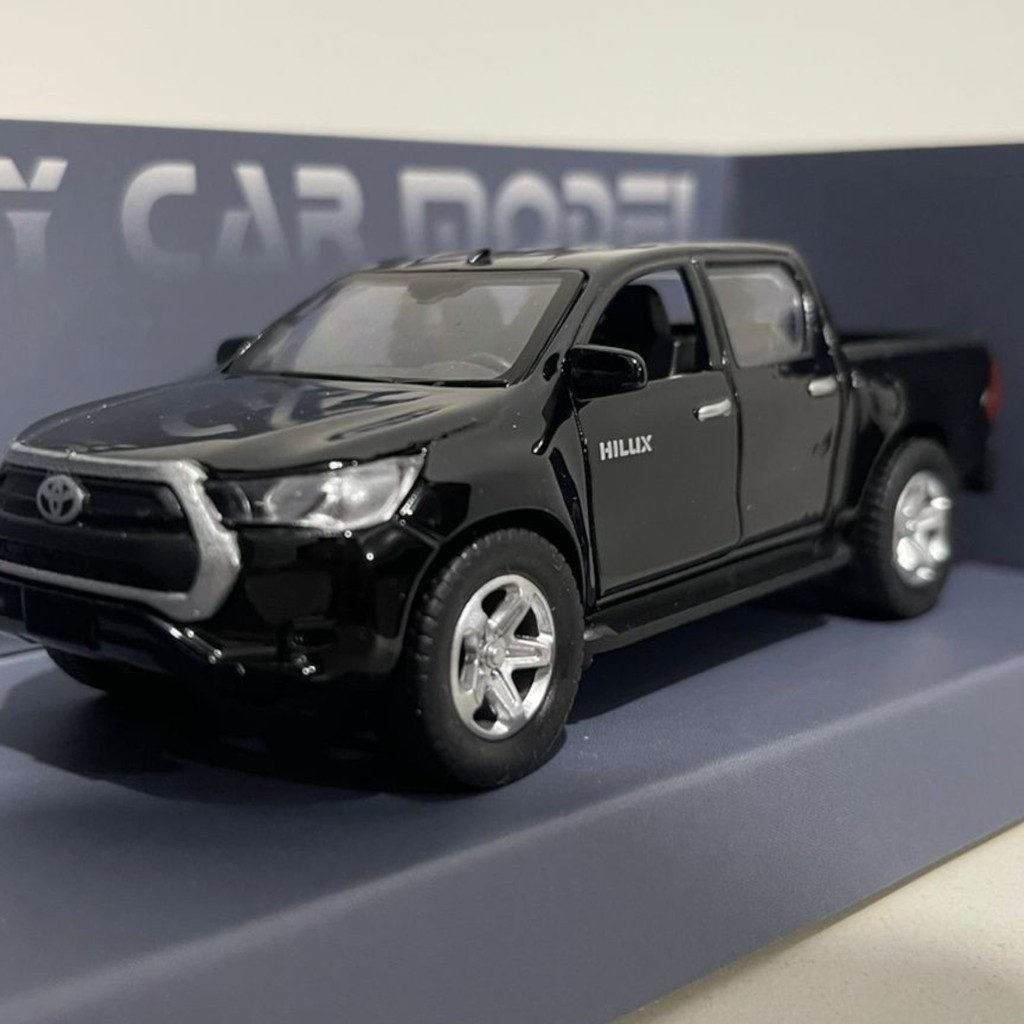 Miniatura Toyota Hilux 2021 – Escala 1:36 | 