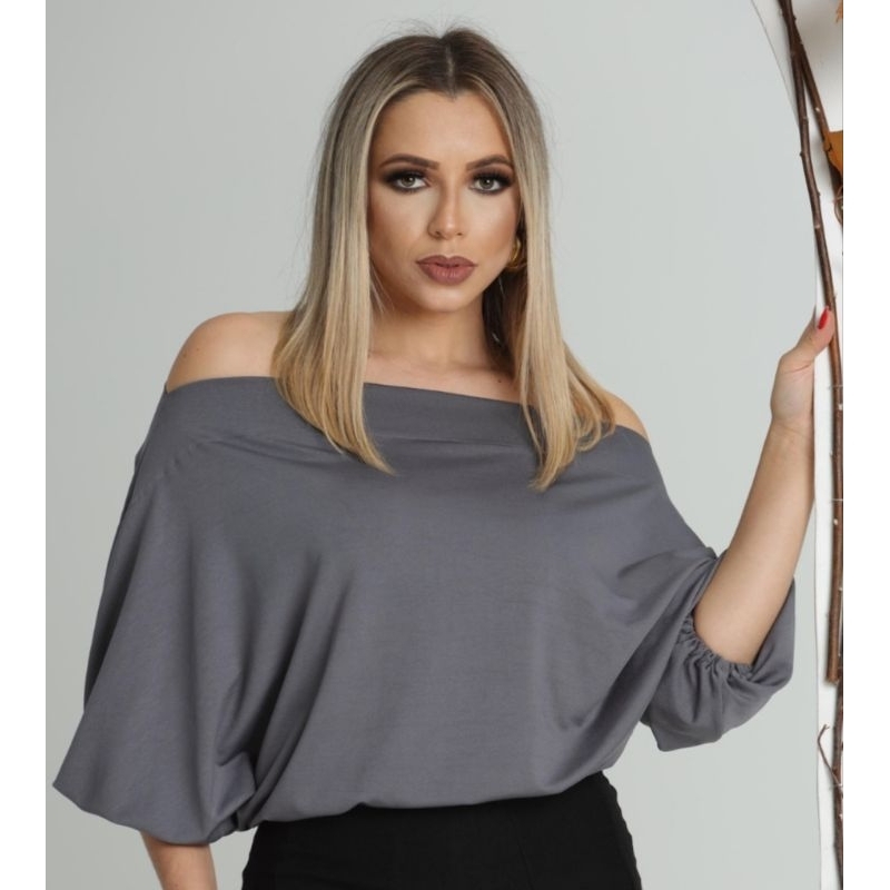 Blusa Feminina com  manga morcego  ombro a ombro