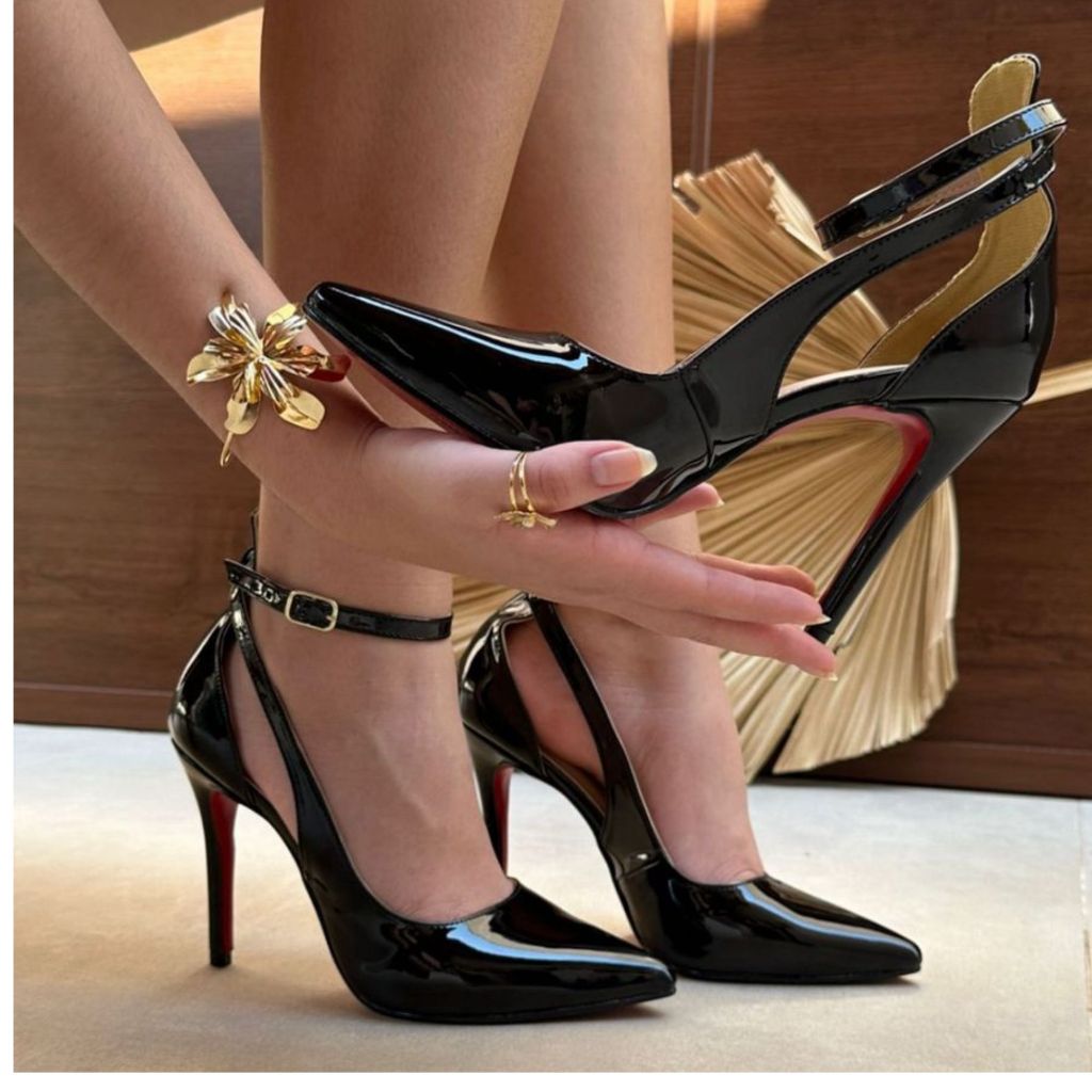 Scarpin Feminino Verniz Sintético Solado vermelho