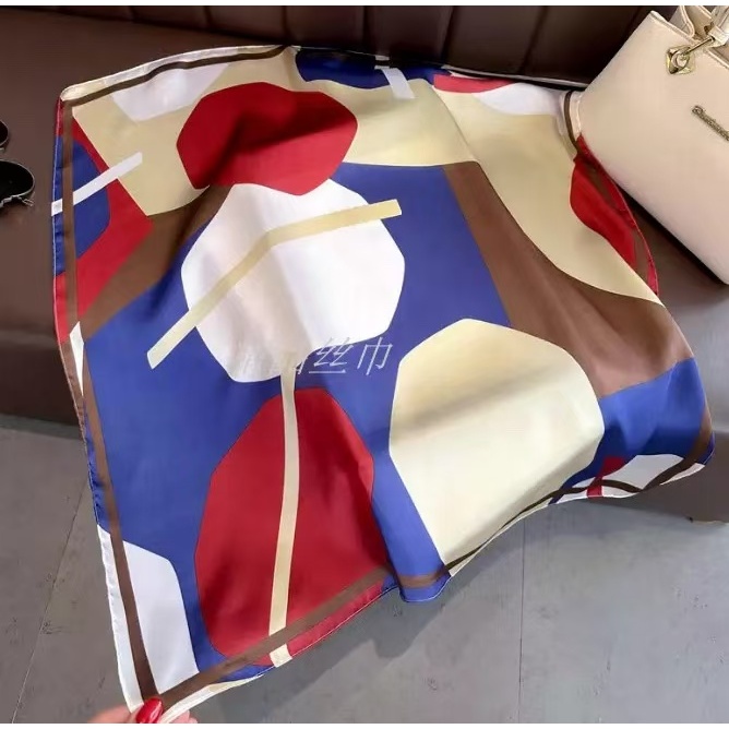 Lenço Cetim Nova Tendência Diversas Estampas  90