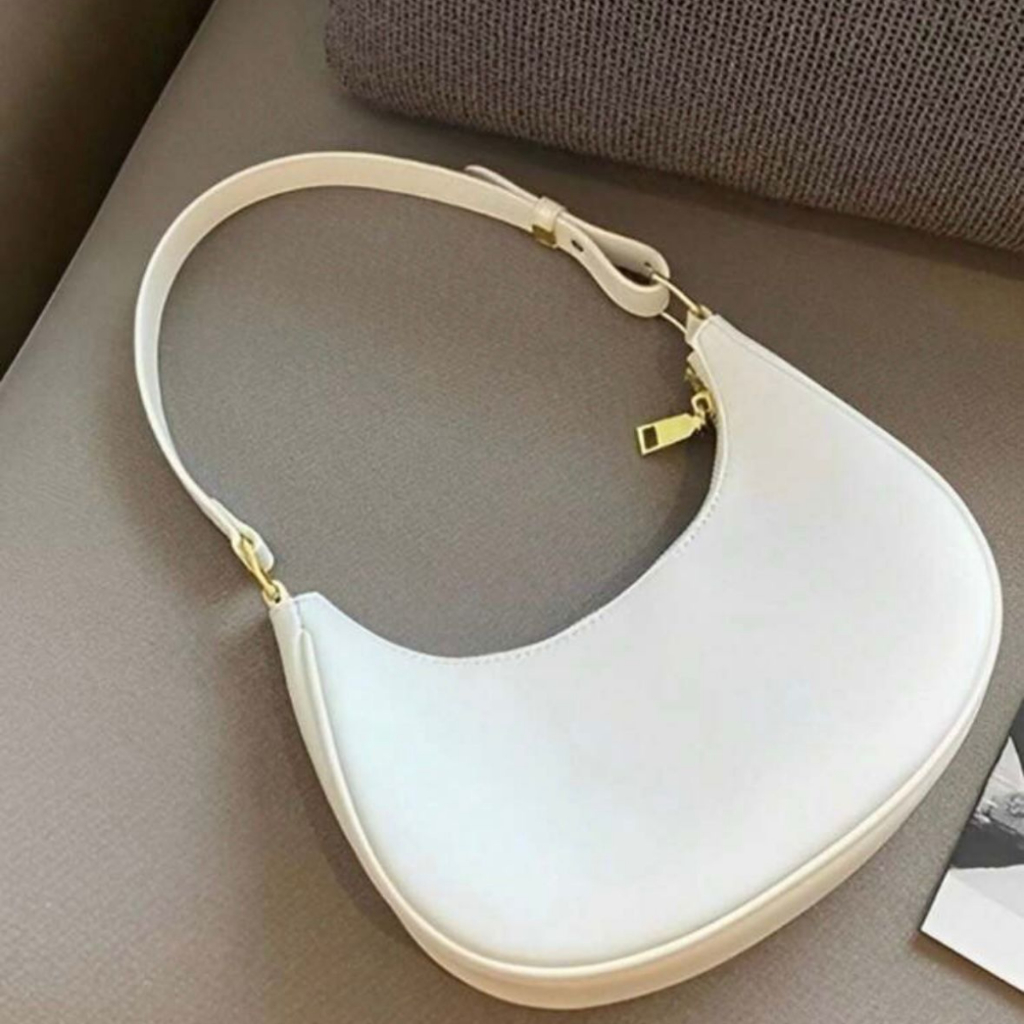 Bolsa Feminina Meia Lua de Ombro  Blogueira Lisa A