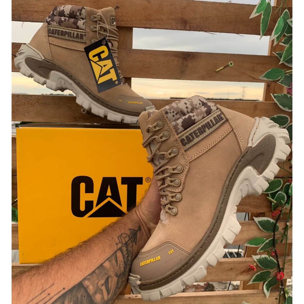Bota Caterpillar Masculina de Couro Adventure Cat 