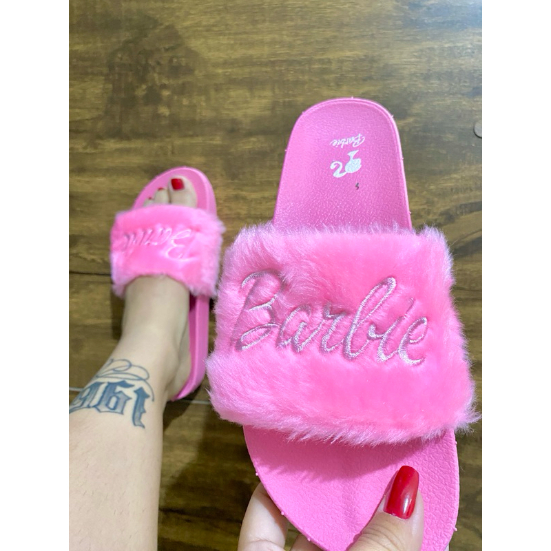 Slide Barbie Pantufa Pelinhos