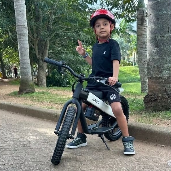 Moto Motinha Elétrica Infantojuvenil infantil Bic