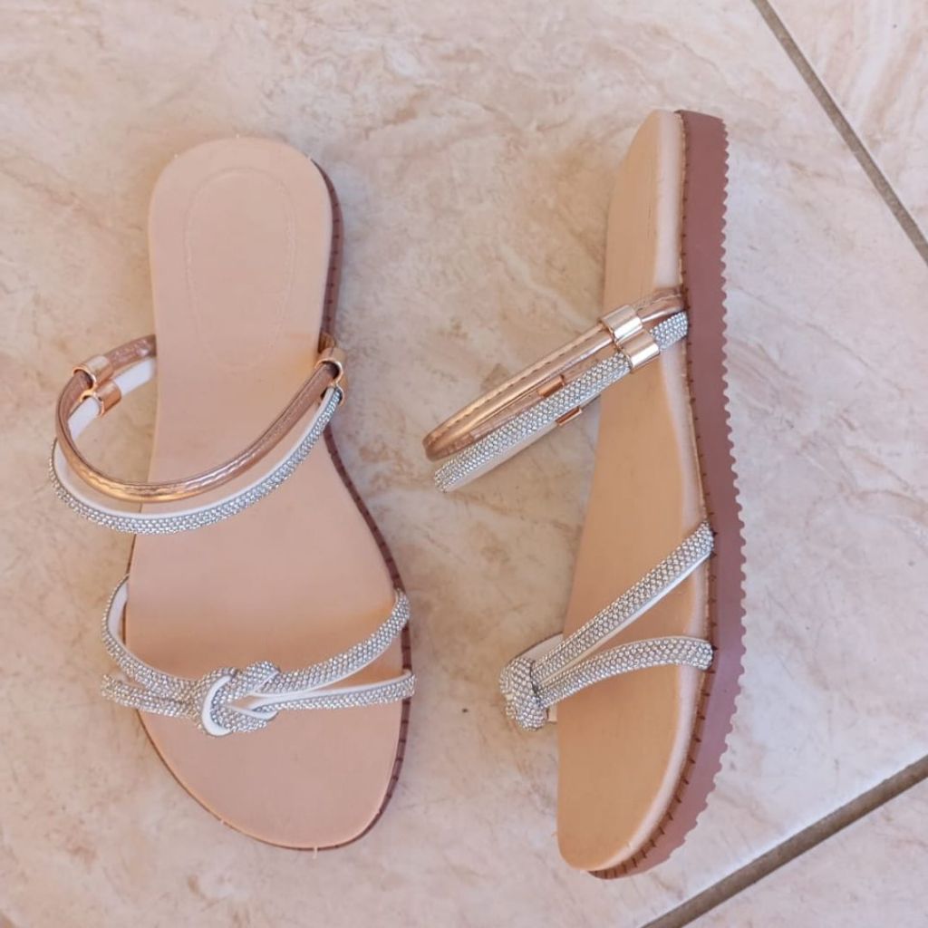 Sandália Plana Confortável Rasteirinha Feminina 