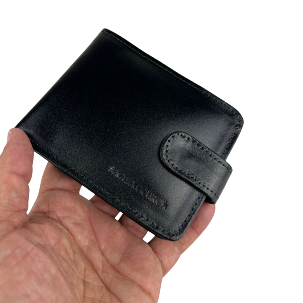 Carteira Masculina de Couro Legítmo Fecho de Bot�