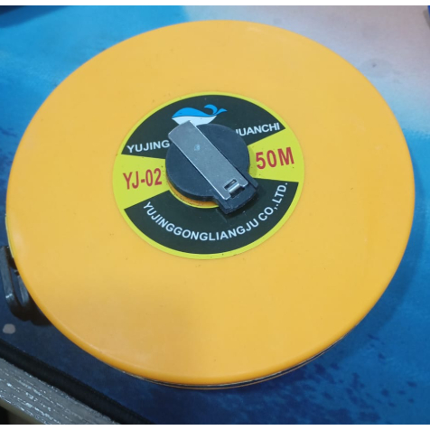 Trena de Medição Fechada com Fita em Fibra de Vi