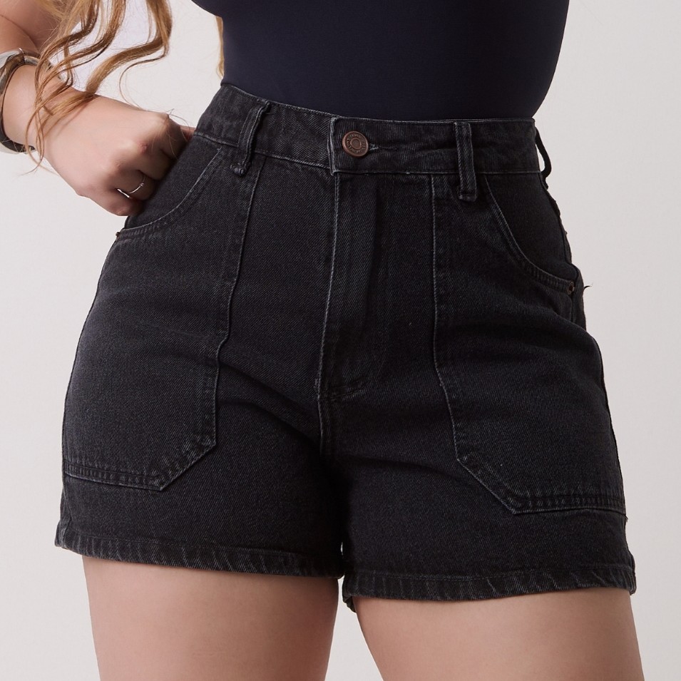 Short Jeans Feminino Preto Bolsos Externos –