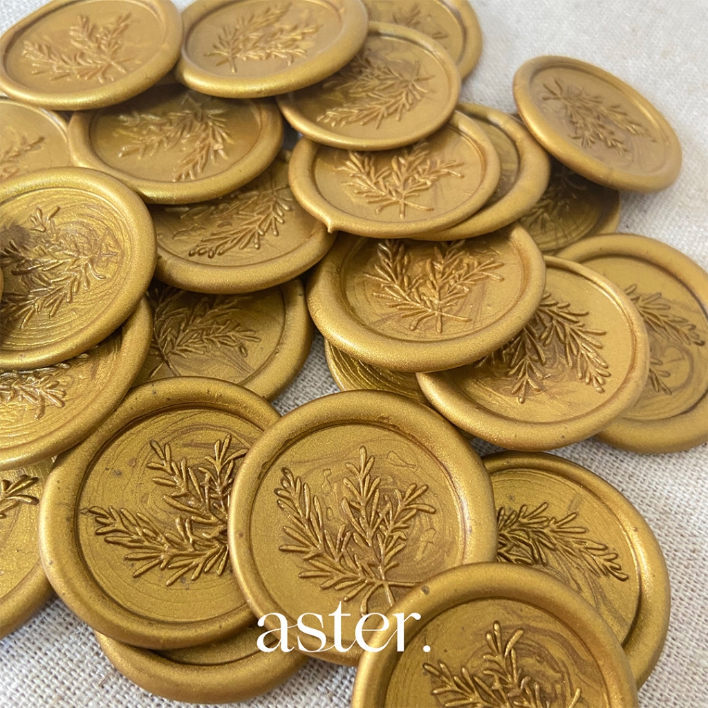 Lacre de cera dourado para convite de casamento