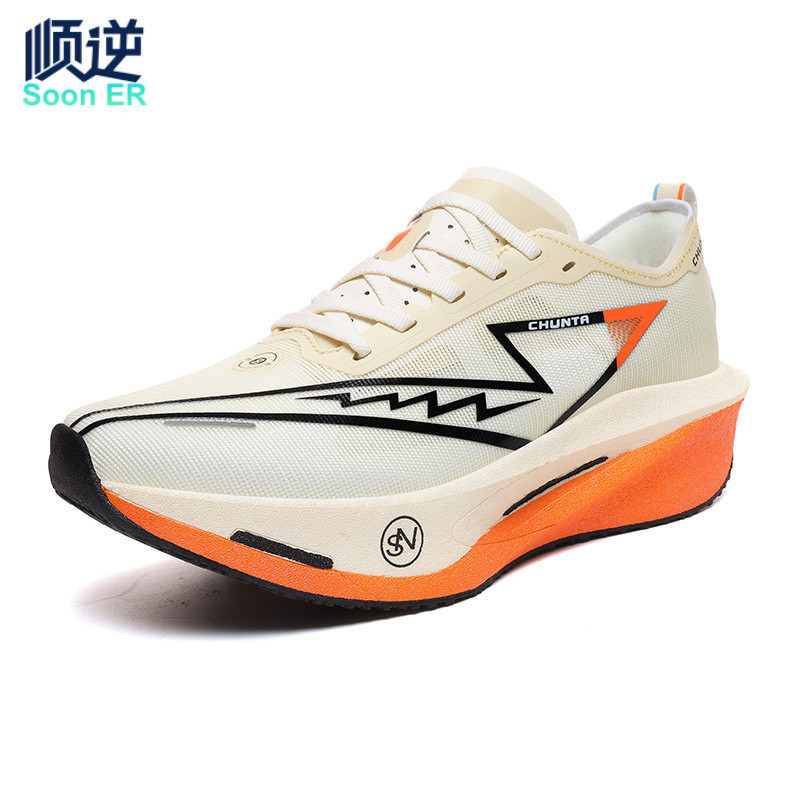 Esportes tênis de corrida das mulheres dos homens