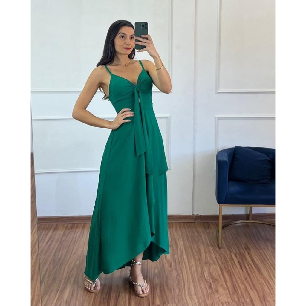 Vestido Isadora é um vestido longo ou midi com um