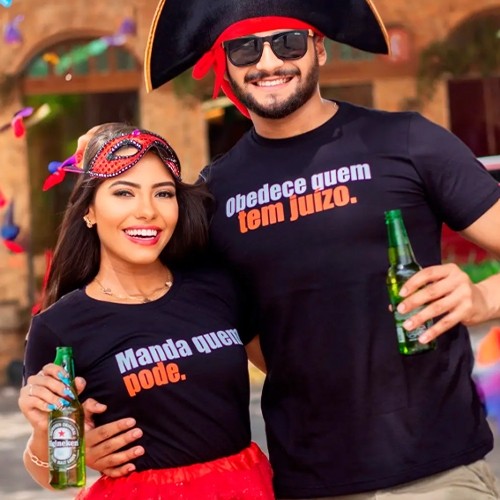 Kit 2 Camiseta Carnaval Conjunto Casal com Frase D
