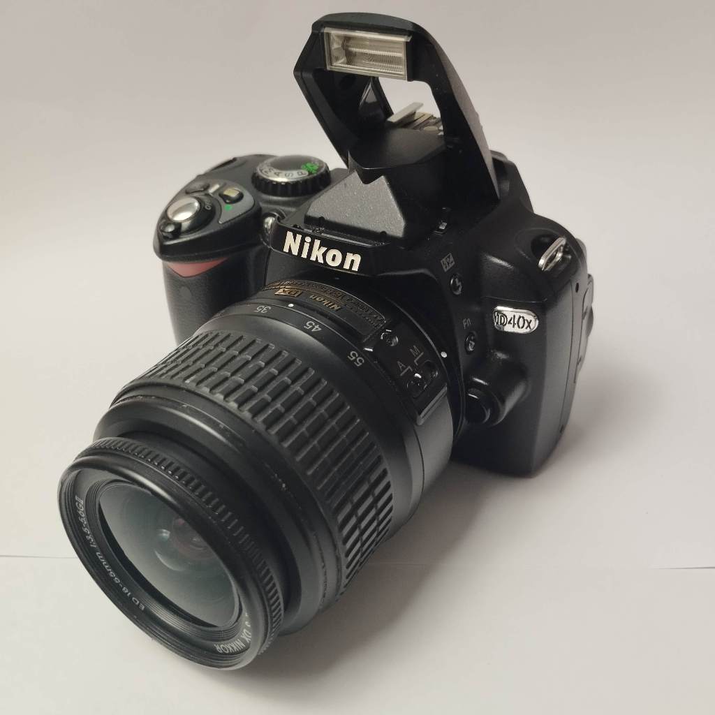 Câmera Fotográfica Digital Nikon Coolpix D40x &#