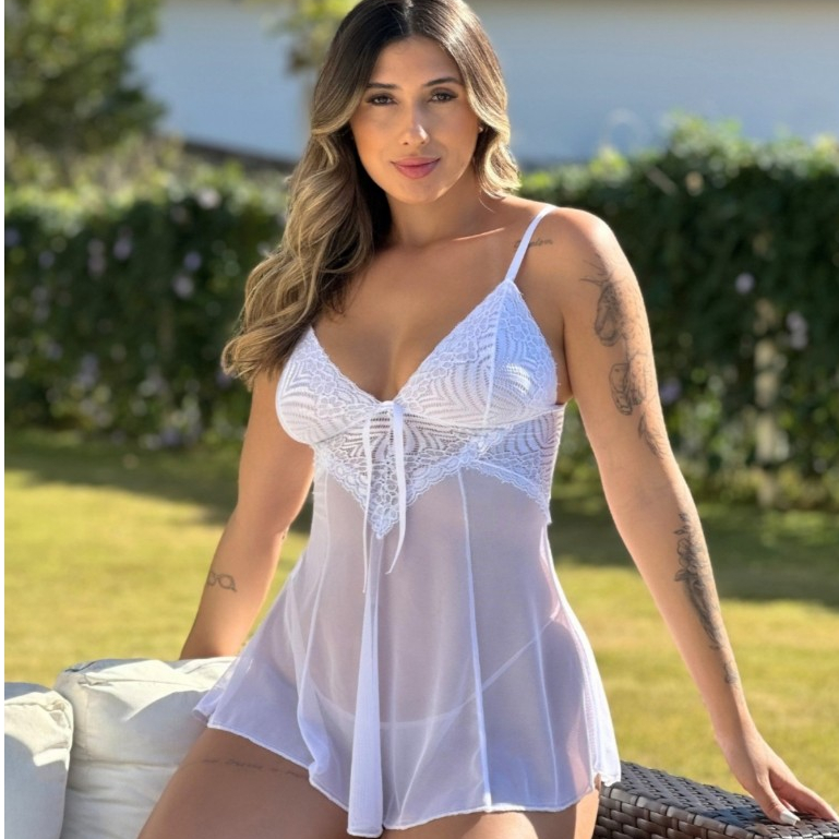 Camisola Feminina de Tule e Renda Transparente com
